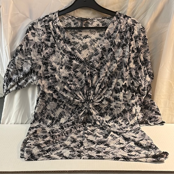 Daisy Fuentes Tops - Daisy Fuentes Black and Gray 3/4 Sleeve Ruched Blouse